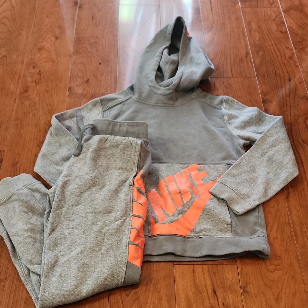 Nike Gray Standard Fit Hoodie